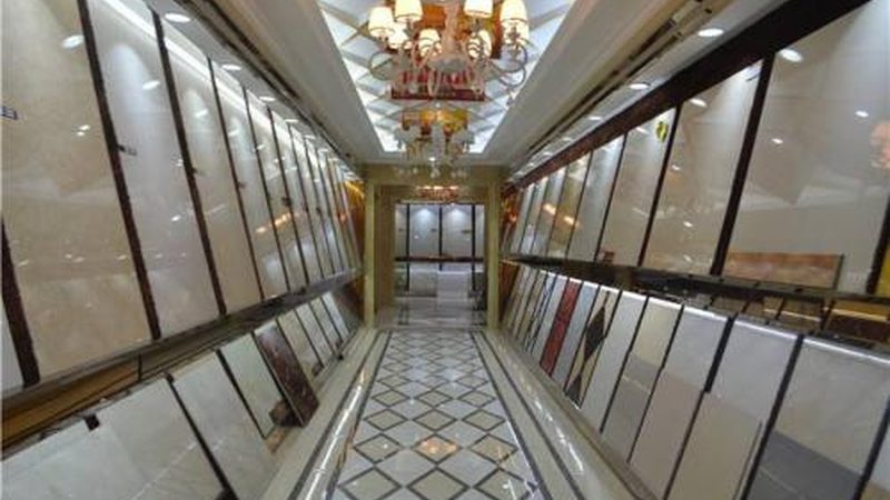 在选择装修公司时，业主要避免以下误区：